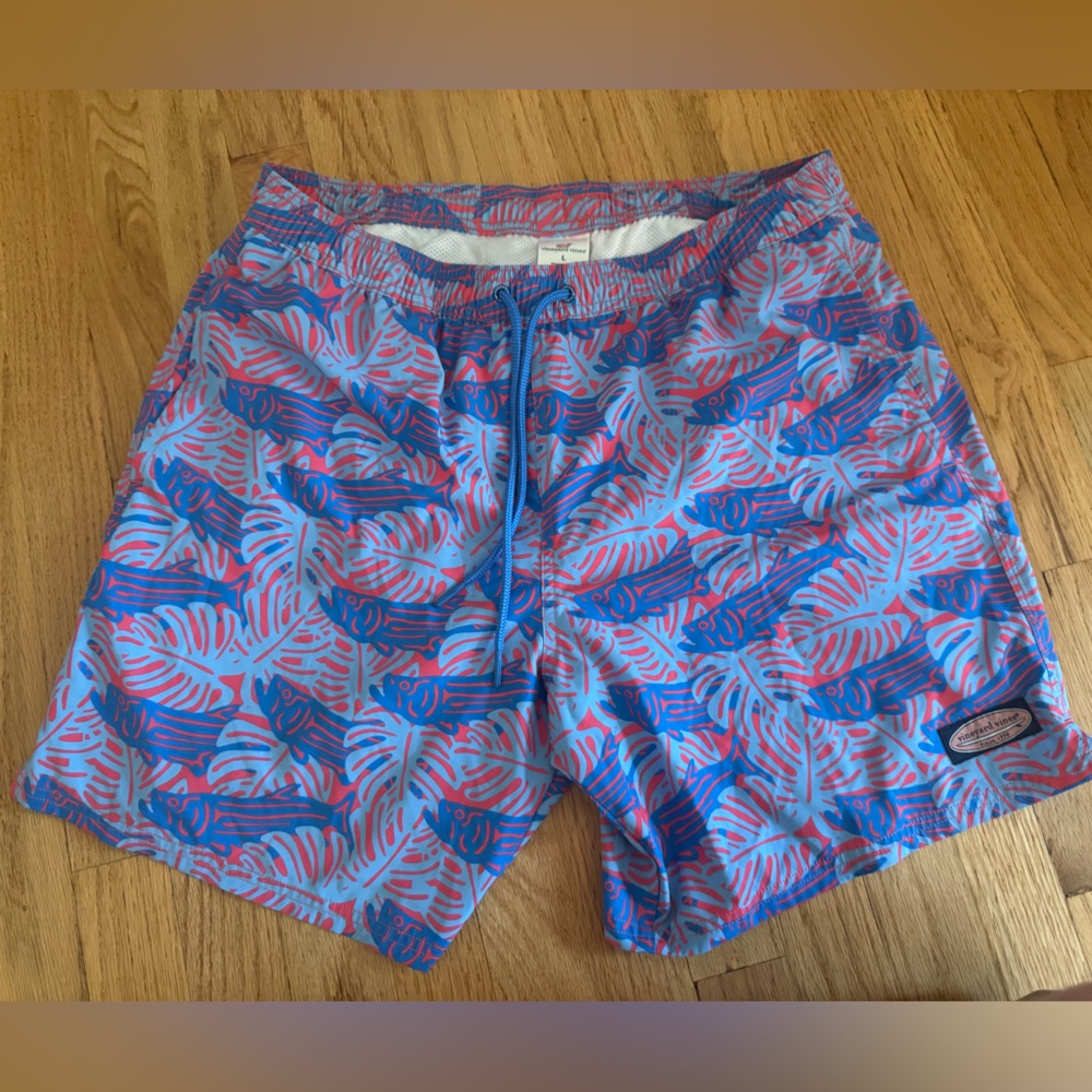 Vineyard Vines Colorful Patterned Swim Shorts - gently used